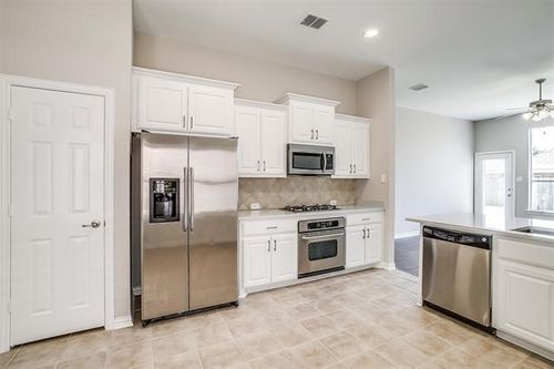 2692 Lake Ridge Dr, Little Elm, TX, 75068-3400 | Card Image