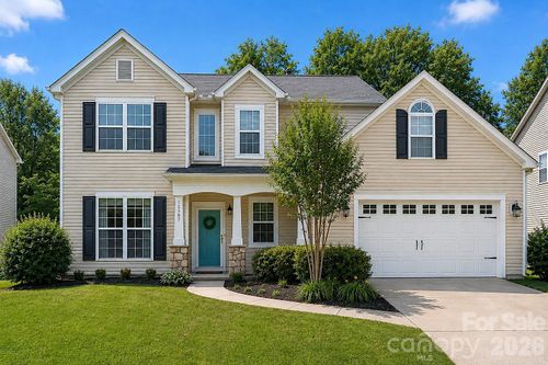 10507 Bere Island Dr, Charlotte, NC, 28278-6645 | Card Image