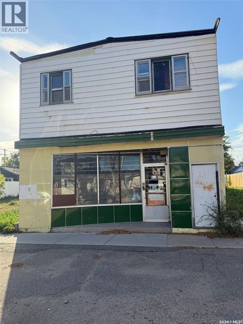 617 Av H S, Saskatoon, SK, S7M1X1 | Card Image