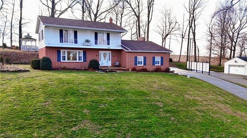 1005 Heatherwood Ln, Orrville, OH, 44667-2335 | Card Image