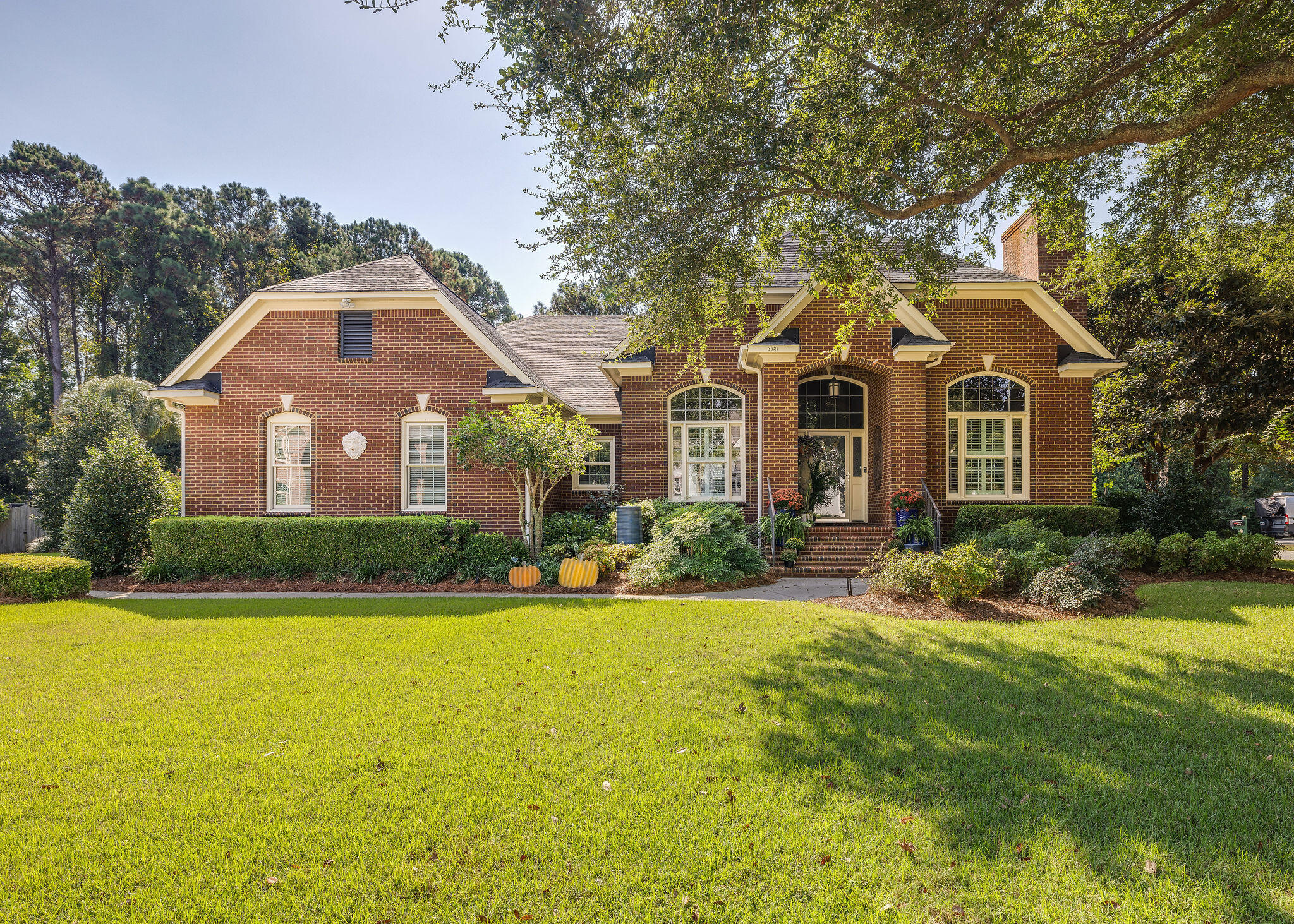 Merion Pl, Mount Pleasant, SC 29466