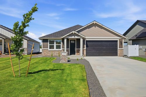 1231 N High Desert Dr, Deer Park, WA, 99006-5650 | Card Image