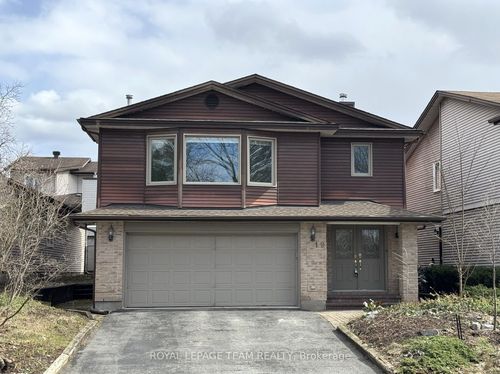 19 Hackett St, Ottawa, ON, K1V0P9 | Card Image