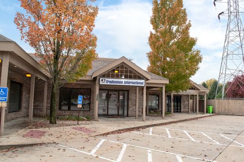 2905 W Springfield Ave, Champaign, IL, 61821-2801 | Card Image