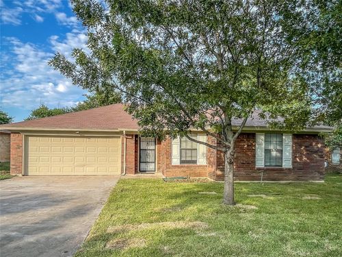 7016 Yorkston St, Watauga, TX, 76148-1974 | Card Image