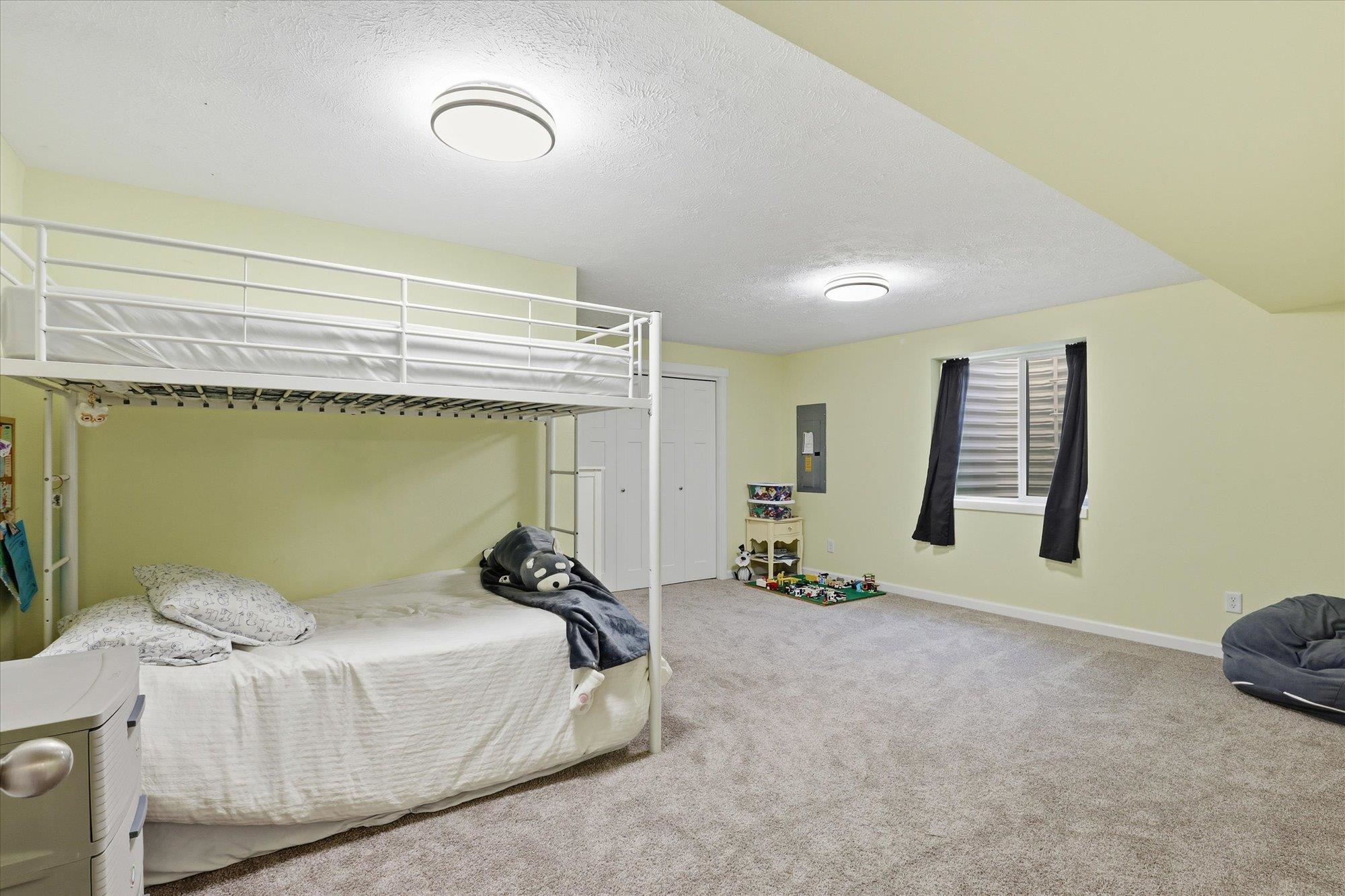 Residential in Colbert 5