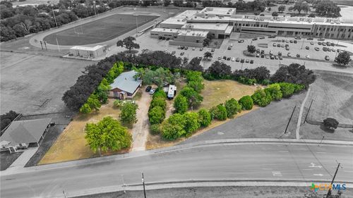 1210 W Avenue D, Belton, TX, 76513-3750 | Card Image