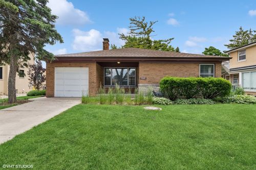 5049 Birchwood Ave, Skokie, IL, 60077-3349 | Card Image