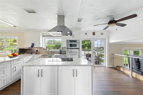 16530 Royal Poinciana Ct, Weston, FL, 33326-1743 | Card Image