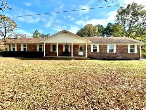 309 Kirkpatrick Dr, Selmer, TN, 38375-1806 | Card Image
