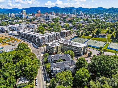 101-64 Clingman Ave, Asheville, NC, 28801-3328 | Card Image