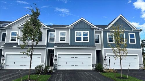156 River Ridge Dr, Coraopolis, PA, 15108-8905 | Card Image