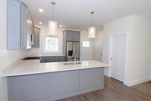 1 Scott Ave, Nashua, NH, 03062-2523 | Card Image