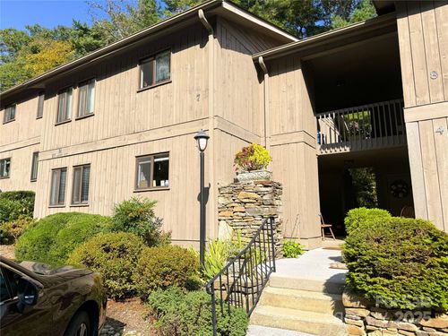 apt-n3-51 Lake Dr, Laurel Park, NC, 28739-4695 | Card Image