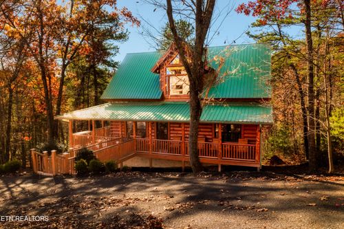 2017 Smoky Cove Rd, Sevierville, TN, 37876-3508 | Card Image