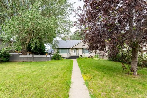 2010 20 St, Coaldale, AB, T1M1E7 | Card Image
