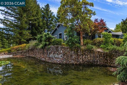 1901 Lakeshire Dr, Walnut Creek, CA, 94595-2444 | Card Image