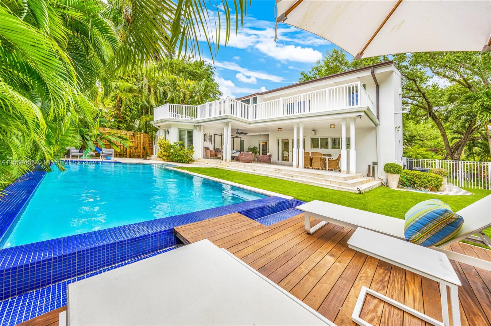 Micanopy Ave, Miami, FL 33133