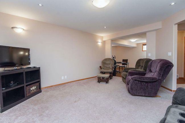 64 Kensington Close, Home with 5 bedrooms, 3 bathrooms and 3 parking in Red Deer AB | Image 28