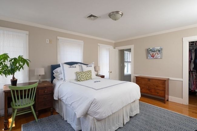 10 - 8 East St, Home with 9 bedrooms, 7 bathrooms and 6 parking in Hingham MA | Image 11