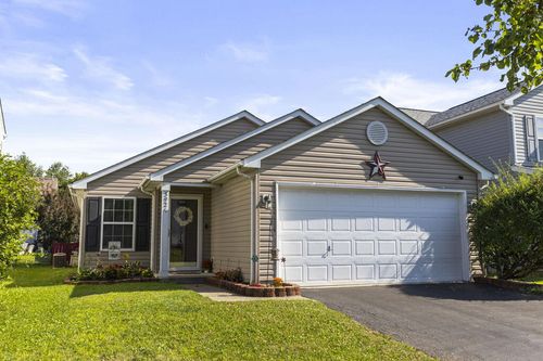 3926 Genteel Dr, Grove City, OH, 43123-1188 | Card Image