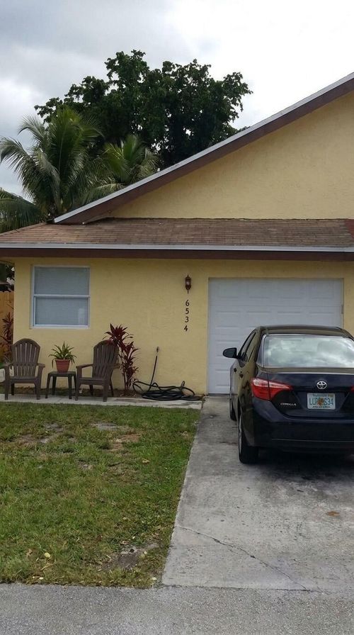 6534 Harbour Rd, North Lauderdale, FL, 33068-3838 | Card Image