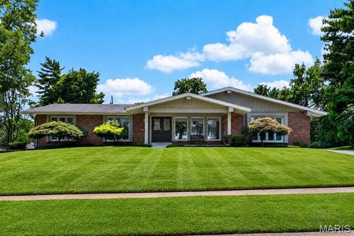 14316 Markham Ln, Chesterfield, MO, 63017-2841 | Card Image