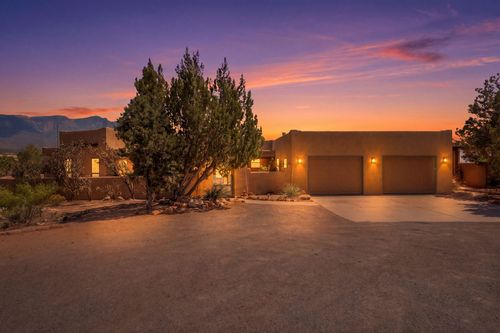 154 Placitas Trails Rd, Placitas, NM, 87043-9421 | Card Image
