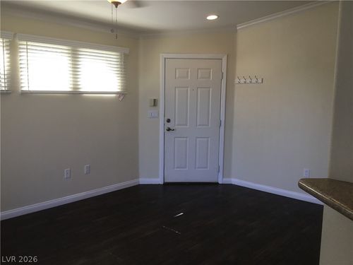 2004-4400 S Jones Blvd, Las Vegas, NV, 89103-3335 | Card Image