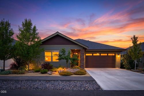 2703 Nw 25th St, Redmond, OR, 97756-6007 | Card Image