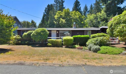 4820 228th St Sw, Mountlake Terrace, WA, 98043-4042 | Card Image