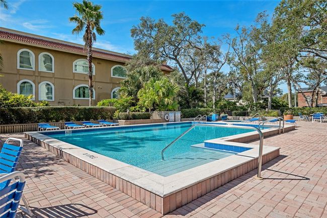 UNIT-1004 - 2413 Bayshore Blvd, Condo with 2 bedrooms, 2 bathrooms and null parking in TAMPA FL | Image 30