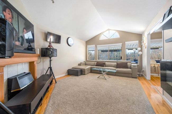 12753 261 St, House other with 5 bedrooms, 3 bathrooms and 10 parking in Maple Ridge BC | Image 26