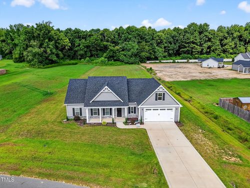 203 Fynloch Chase Dr, Fremont, NC, 27830-7701 | Card Image