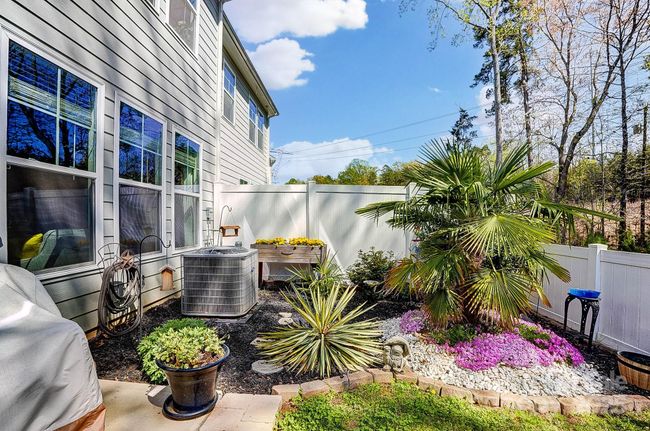 1066 Chicory Trce, Townhouse with 3 bedrooms, 3 bathrooms and null parking in Lake Wylie SC | Image 39