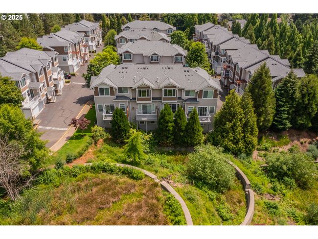 UNIT-103 - 8800 Sw 147 Th Ter, Condo with 2 bedrooms, 3 bathrooms and 2 parking in Beaverton OR | Image 20