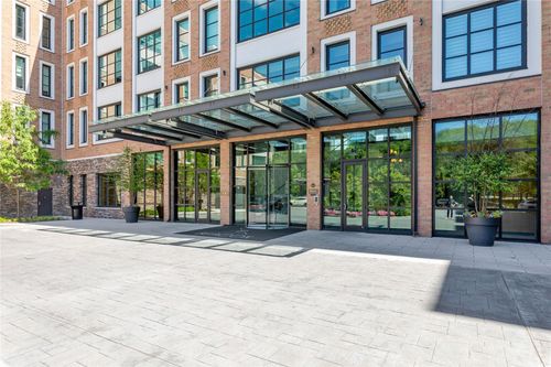 unit-1238-100 Garvies Point Rd, Glen Cove, NY, 11542-5007 | Card Image