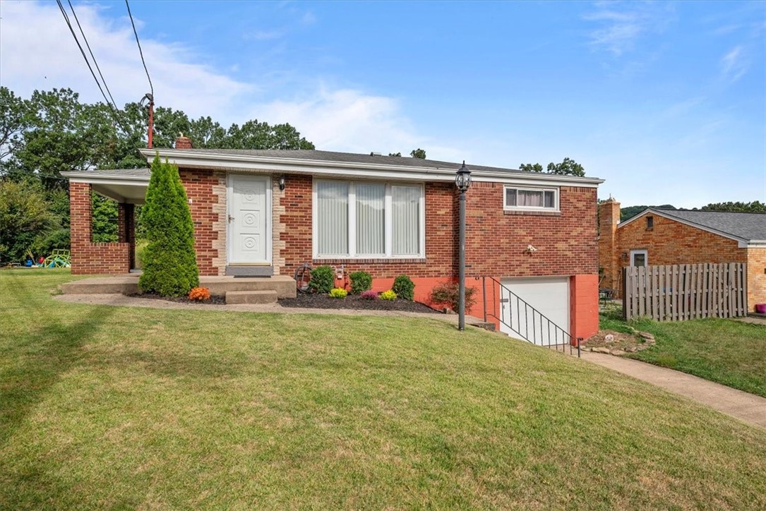 Emma Dr, Pittsburgh, PA 15223