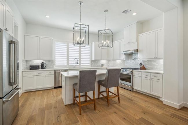 930 Dunleigh Meadows Ln, House other with 3 bedrooms, 4 bathrooms and 2 parking in Houston TX | Image 11