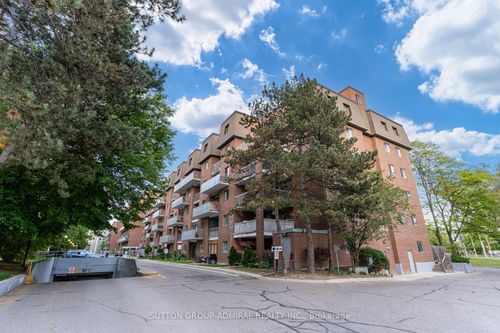 149-3025 The Credit Woodlands, Mississauga, ON, L5C2V3 | Card Image