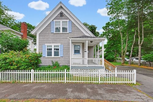 18 Plain St, Natick, MA, 01760-4842 | Card Image