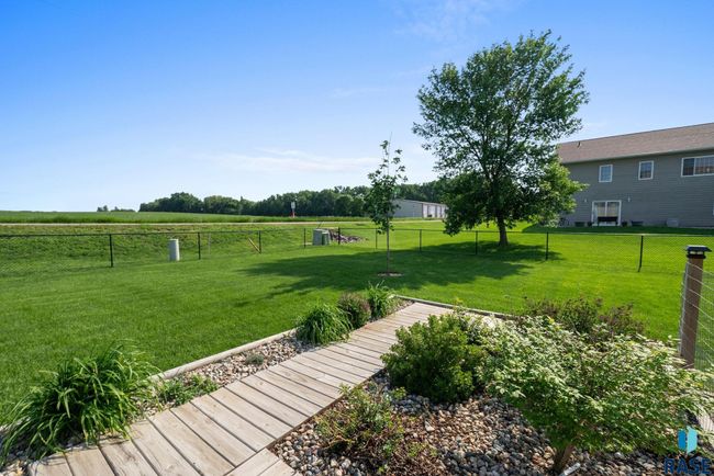 100 Oak Ave, House other with 6 bedrooms, 4 bathrooms and null parking in Crooks SD | Image 46