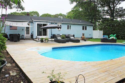 21 Holzman Dr, Hampton Bays, NY, 11946-1977 | Card Image
