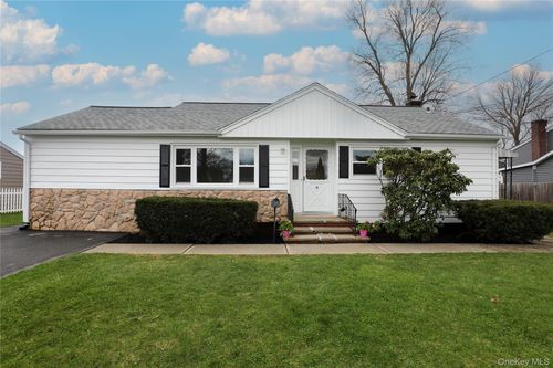 11 Mountain View Ave, Saugerties, NY, 12477-2210 | Card Image