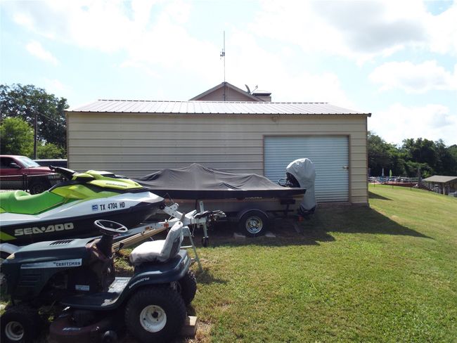 721 Midway Rd, House other with 3 bedrooms, 2 bathrooms and null parking in Tool TX | Image 25