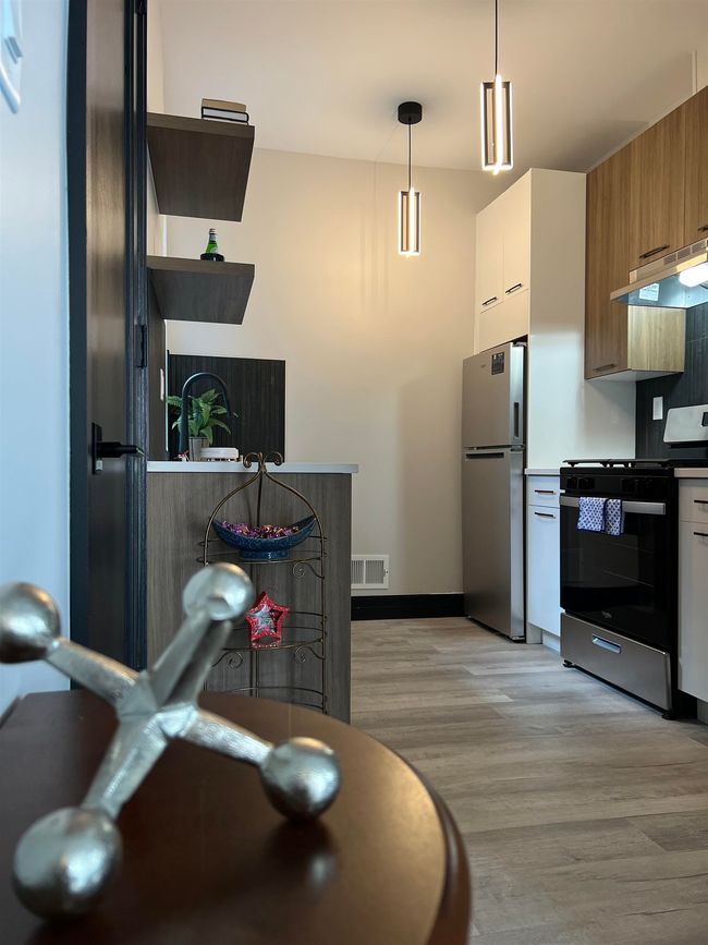 APT-2R - 55 Logan Ave, Condo with 2 bedrooms, 1 bathrooms and null parking in Jersey City NJ | Image 17