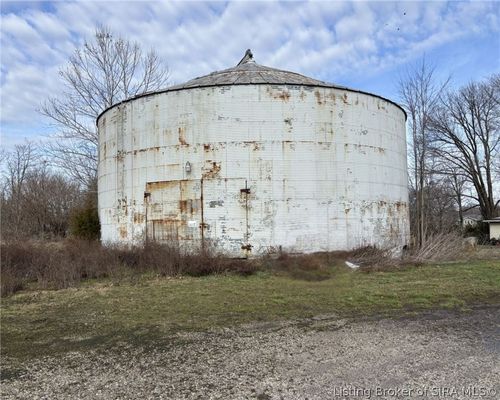 3385 E Pike St, Butlerville, IN, 47223 | Card Image