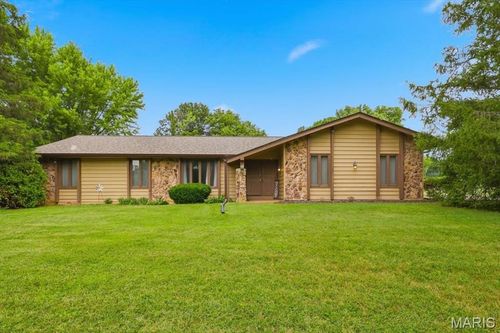 15 Whitewood Court, St Peters, MO, 63376 | Card Image