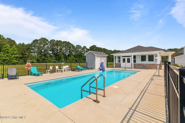 327 Starfish Ln, Townhouse with 3 bedrooms, 4 bathrooms and null parking in N Topsail Beach NC | Image 53