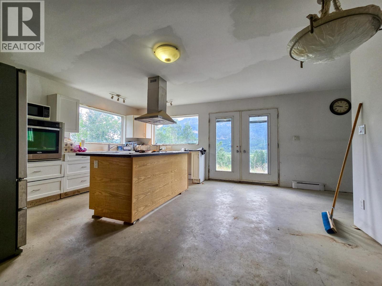 Residential in Edgewater 3